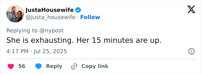 Tweet screenshot showing a user commenting on Rachel Zegler suddenly exiting Evita mid-show with her understudy receiving an ovation. Tweet screenshot showing a user commenting on Rachel Zegler suddenly exiting Evita mid-show with her understudy receiving an ovation.