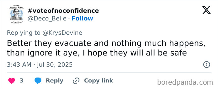 Screenshot of a tweet discussing evacuation safety related to Oprah and tsunami escape concerns.