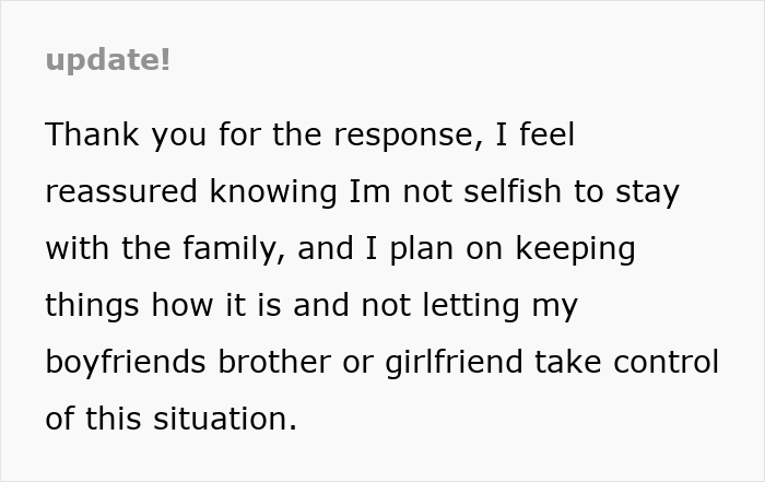 Text update discussing a 24YO man demanding his brother dump longtime girlfriend due to insecurities with new girlfriend.