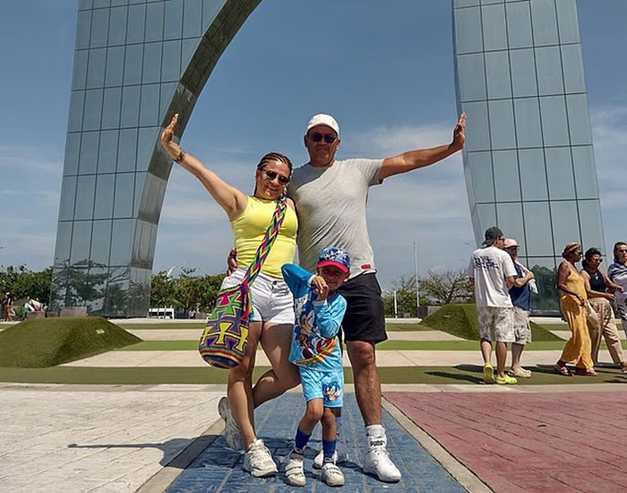 Family Of 3 Found Lifeless In Hotel Room After Complaining About Strange "Smell" In Horrifying Case