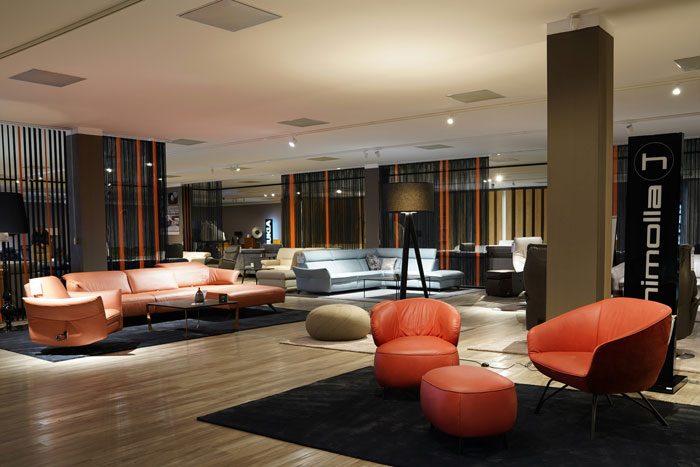 Behind The Gilded Gates: 30 Secrets Only Rich People’s Staff Know