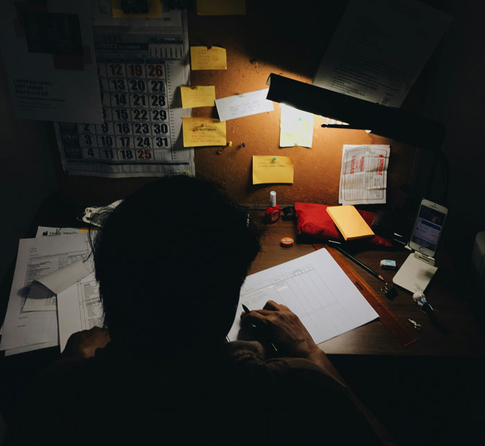 "I Cried All The Time": Women Get Honest About Choosing To Marry For Money Instead Of Love