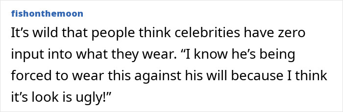 Text post from user fishonthemoon commenting on celebrity styling and forced fashion choices causing controversy.