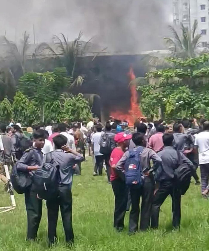 "RIP To All Those Children Who Lost Their Lives": Fighter Jet Slams Into School During Class