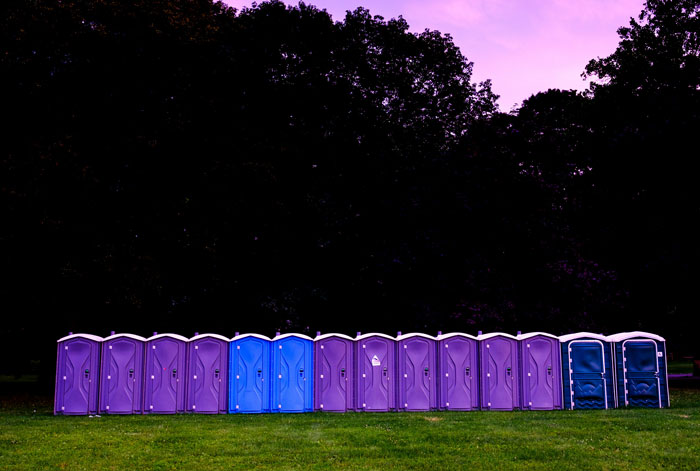 "What's Your Worst Experience As A Wedding Guest And What Made It A Bad Wedding?" (50 Answers)