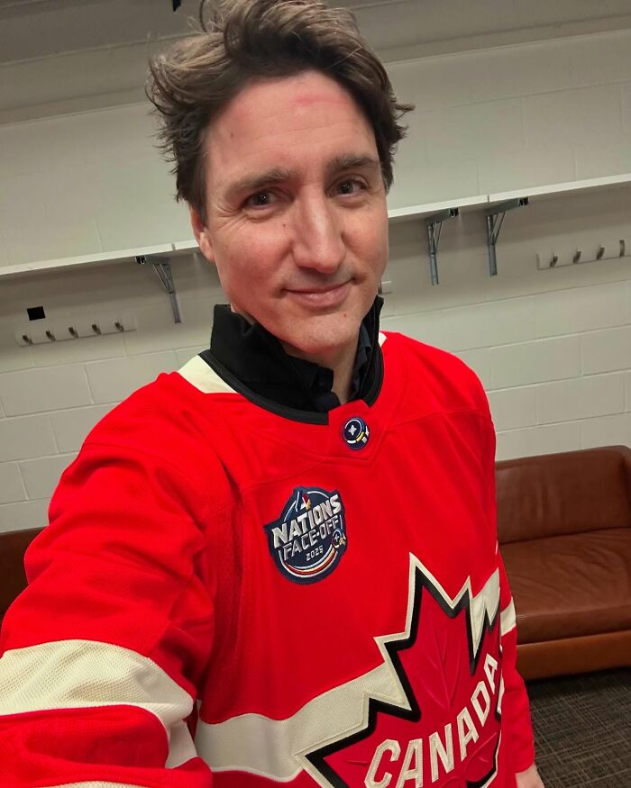 Justin Trudeau wearing a Canada hockey jersey, sparking romance rumors with Katy Perry after dinner date video leaked. Justin Trudeau wearing a Canada hockey jersey, sparking romance rumors with Katy Perry after dinner date video leaked.