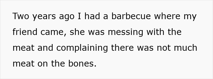 Text image showing a story excerpt about a rude comment made by a 23-year-old regarding mom’s friend at a barbecue. - 8