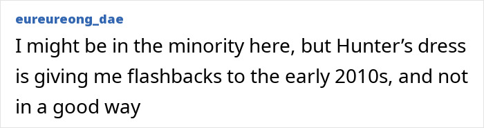 Text post from nustalgia discussing Hunter’s dress giving early 2010s flashbacks, referencing viral celebrity looks from Paris Fashion Week. Text post from nustalgia discussing Hunter’s dress giving early 2010s flashbacks, referencing viral celebrity looks from Paris Fashion Week.