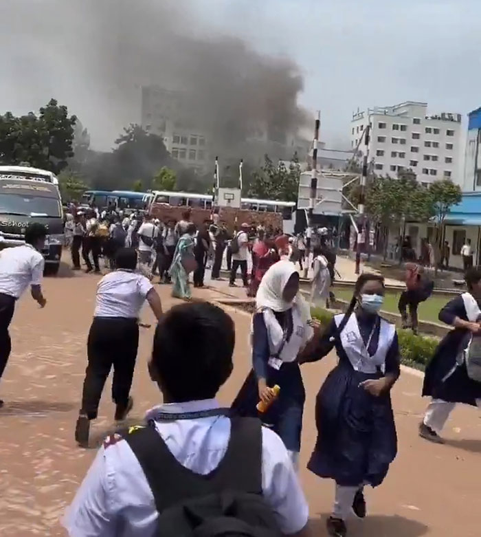 "RIP To All Those Children Who Lost Their Lives": Fighter Jet Slams Into School During Class