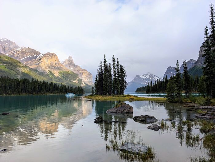 Maligne Lake & Spirit Island