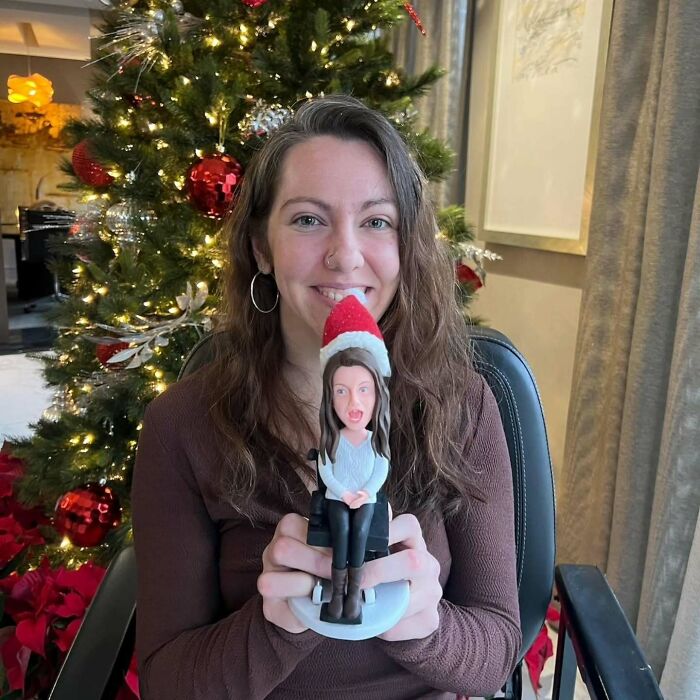 We Make Custom Bobbleheads From Your Photos — And Some Of These Turned Out Adorably Hilarious