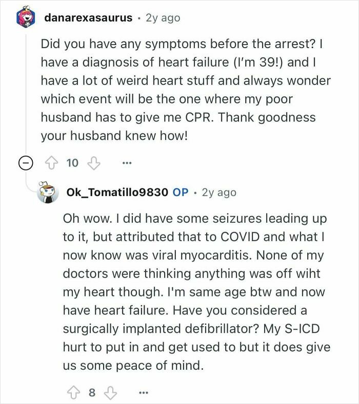 Reddit conversation showing a woman who died for 24 minutes discussing heart failure symptoms and defibrillator advice.