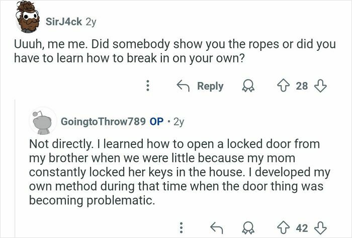Screenshot of an online Q&A where former home burglars answer questions about breaking into locked doors.