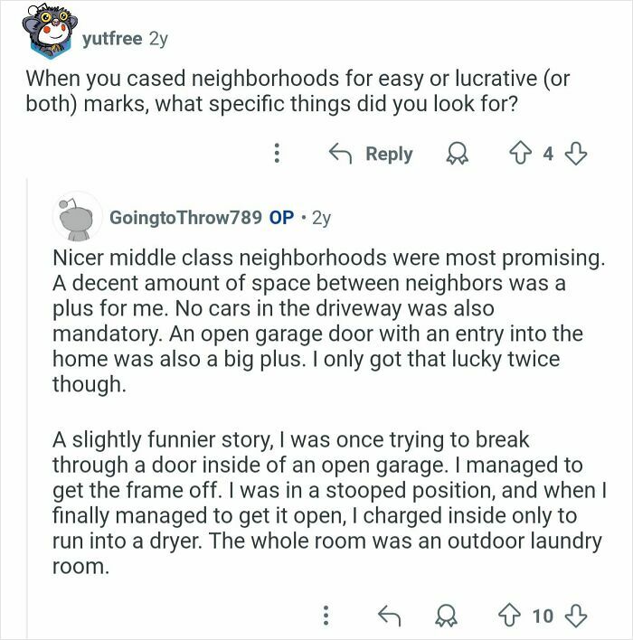 Reddit exchange where former home burglars discuss tips on choosing neighborhoods and entering homes during an AMA session.