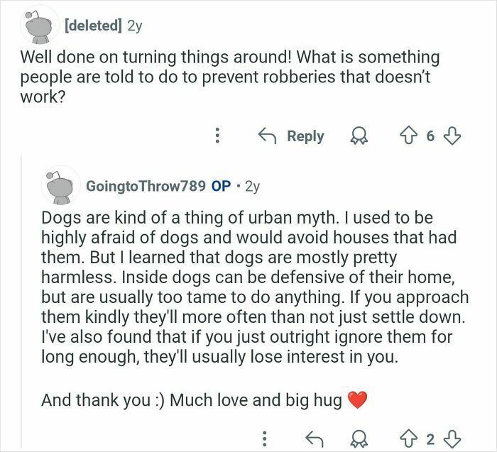 Reddit conversation where former home burglars discuss myths about using dogs to prevent home robberies.