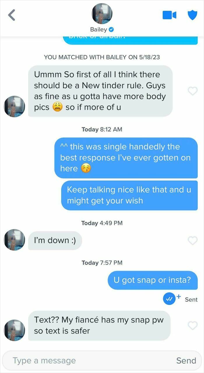 Online dating conversation showing challenges and humor in finding love through messages on a dating app.