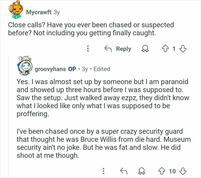 Screenshot of former home burglar sharing a close call story about being chased by a security guard in an online AMA discussion.