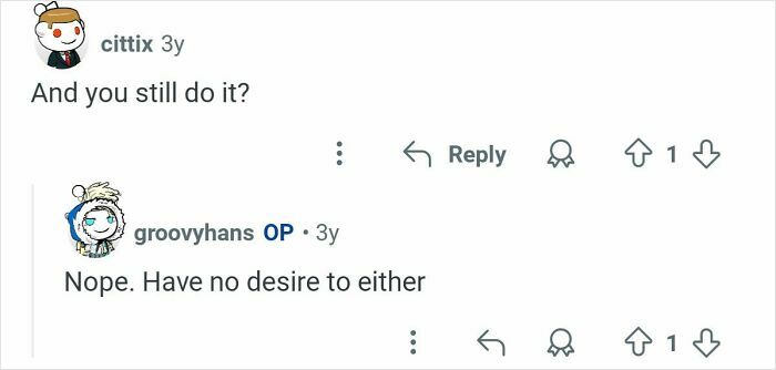 Reddit users engage in an AMA session with former home burglars answering questions about their past actions.