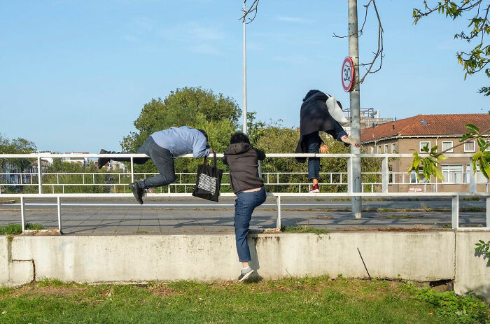 When One Visual Idea Sparks The World: The Amazing Street Photography Series “Streetrepeat”