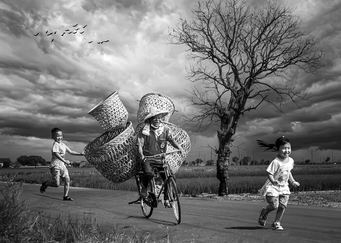 "Go Home With Grandpa" By Yu Ling Ho, Taiwan