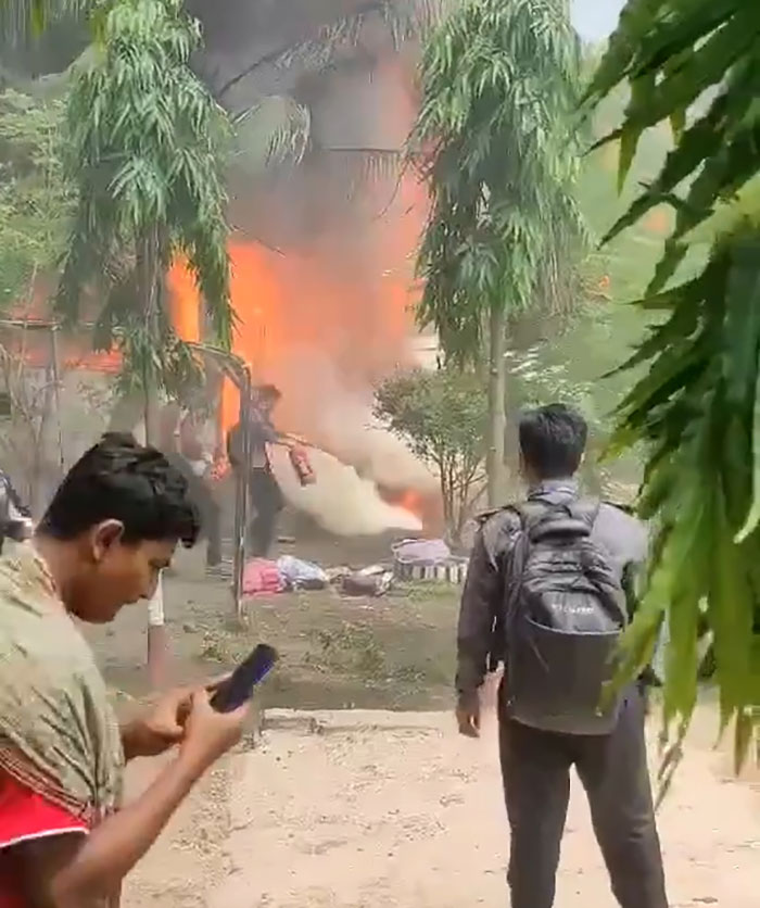 "RIP To All Those Children Who Lost Their Lives": Fighter Jet Slams Into School During Class