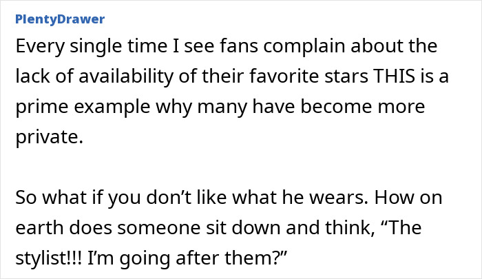 Text post discussing fans complaining about stars' availability and a stylist's reaction to criticism on Twitter.