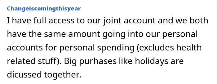 Text post showing a mom facing money issues while husband advises to budget and manage joint finances together. Text post showing a mom facing money issues while husband advises to budget and manage joint finances together.