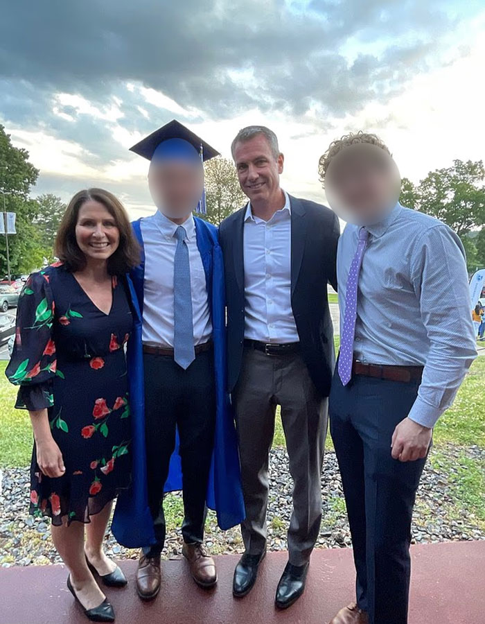 After Kiss Cam Humiliation, Betrayed CEO’s Wife And HR Chief’s Husband Fuel Divorce Rumors After Kiss Cam Humiliation, Betrayed CEO’s Wife And HR Chief’s Husband Fuel Divorce Rumors