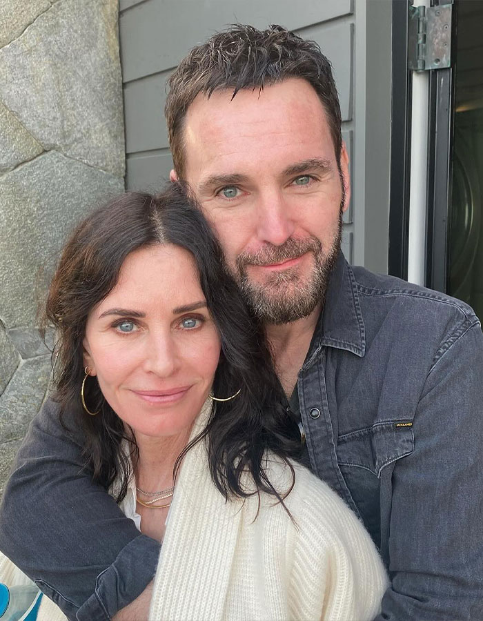 61-Year-Old Courteney Cox Shares Makeup-Free Selfies Amid Private Health Struggle