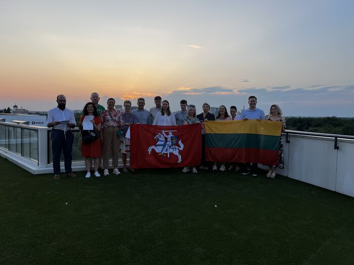 A Hidden Global Tradition: One Nation Sings Its Anthem Together Worldwide