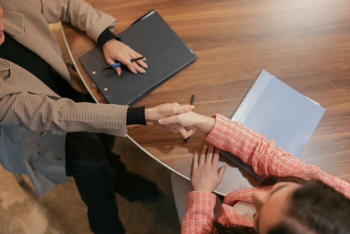 “It’s Literally A Dream Job That Almost Nobody Knows About”: 40 Underrated Jobs With Decent Pay