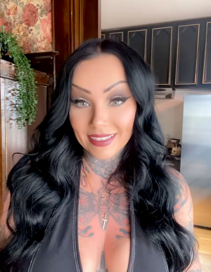Woman with long black hair and tattoos sharing insights as an autopsy tech on strangest ways people have passed away.