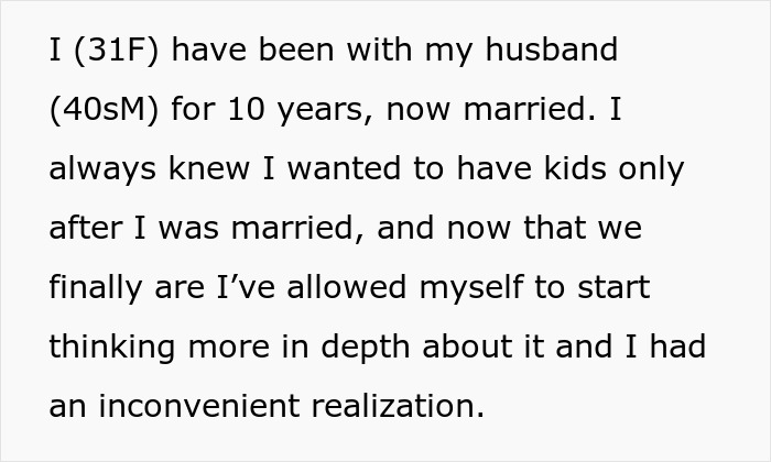 Text excerpt showing a woman reflecting on her marriage, highlighting signs of manipulation and realization with internet help. - 3
