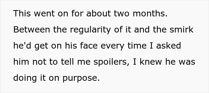 Text excerpt describing a man regularly revealing Stargate spoilers to a shop employee despite warnings.