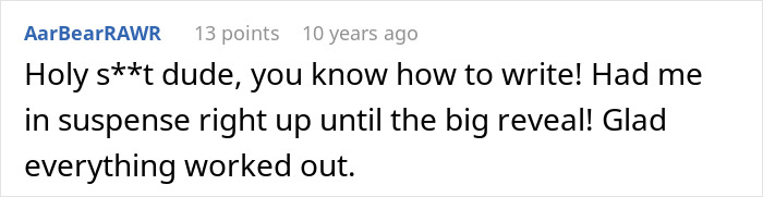 Comment from AarBearRAWR praising writing skills and suspense in a story about best friend seeing girlfriend with another man checking email.