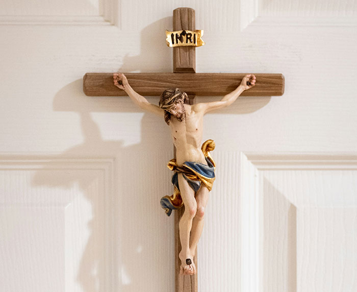 “Just Gross To Me”: 50 People Share Red Flags That They Always Look Out For In People's Homes