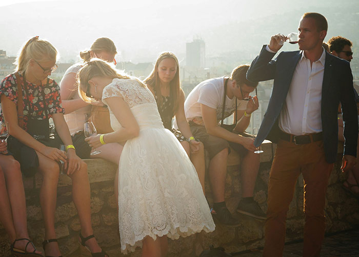 Bride Baffled After Catering Company&rsquo;s Mistake Nearly Ruins Her Wedding, They Offer 50% Refund