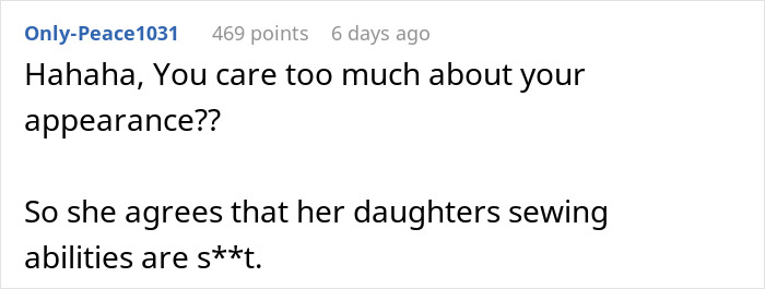 Screenshot of a Reddit comment criticizing a woman refusing to wear her niece&rsquo;s handmade dress for a career event.
