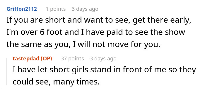 Woman annoys everyone at concert as someone pours beer into her purse during the event crowd interaction. - 27