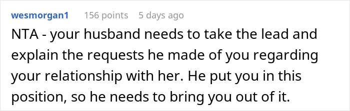 Screenshot of a Reddit comment discussing a husband’s role in addressing a mom’s effort in her son’s room versus step-daughter’s room. - 25