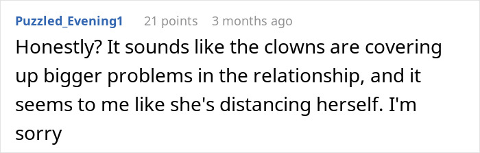 Reddit comment discussing clowns in a relationship where a guy's huge clown collection causes tension with his girlfriend. Reddit comment discussing clowns in a relationship where a guy's huge clown collection causes tension with his girlfriend.