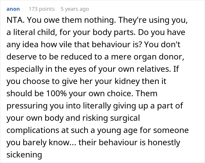 Screenshot of a forum comment discussing an estranged mom reaching out to her son after 14 years for organ donation. - 26