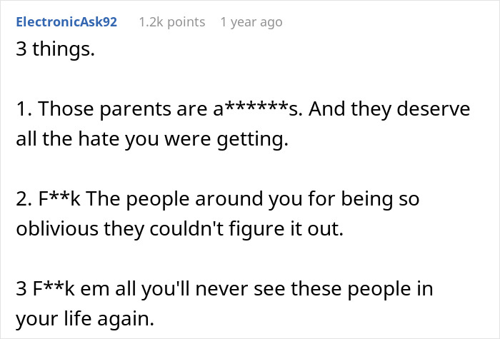 Comment discussing parents blamed for rowdy kids during flight while woman was wrongly accused. - 29