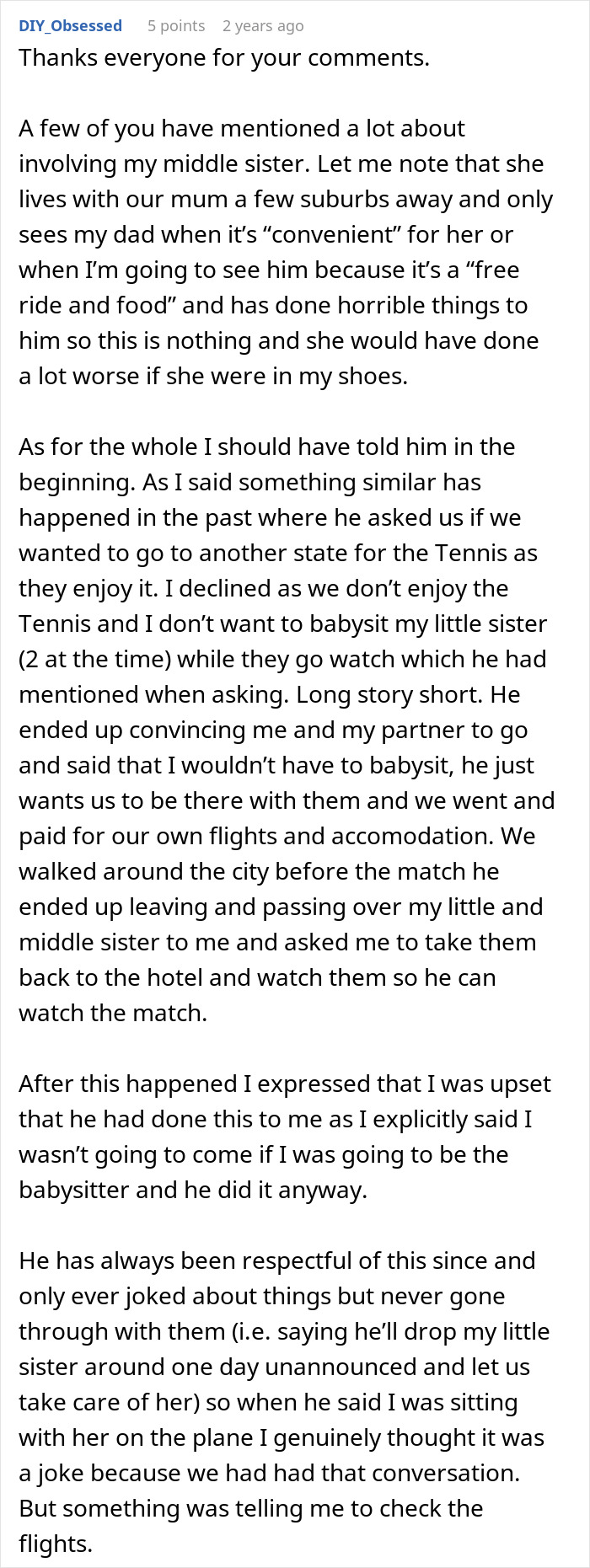 Screenshot of a forum post discussing a woman sneakily swapping seats to avoid babysitting her little sister during a trip.