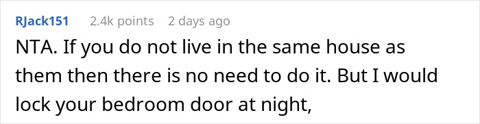 Screenshot of an online comment discussing family conflict over a 17YO not shaving his head to support a 7YO with cancer.