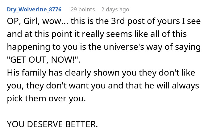 Screenshot of an online comment discussing a bride’s wedding power struggle with mother-in-law in head-to-toe white. Screenshot of an online comment discussing a bride’s wedding power struggle with mother-in-law in head-to-toe white.
