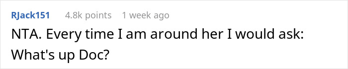 Screenshot of a Reddit comment discussing an aunt with a PhD expecting her family to call her doctor. - 19