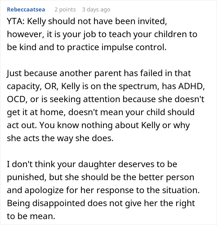 Text commentary on mom inviting unwanted guest to daughter's party, urging child to apologize after event ends badly. Text commentary on mom inviting unwanted guest to daughter's party, urging child to apologize after event ends badly.