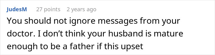 Comment criticizing husband&rsquo;s reaction over wife possibly spoiling the gender of their baby in an online discussion.