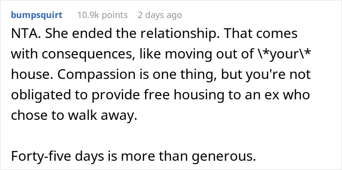 Comment discussing breakup consequences after guy asks ex to move out following relationship end. - 24